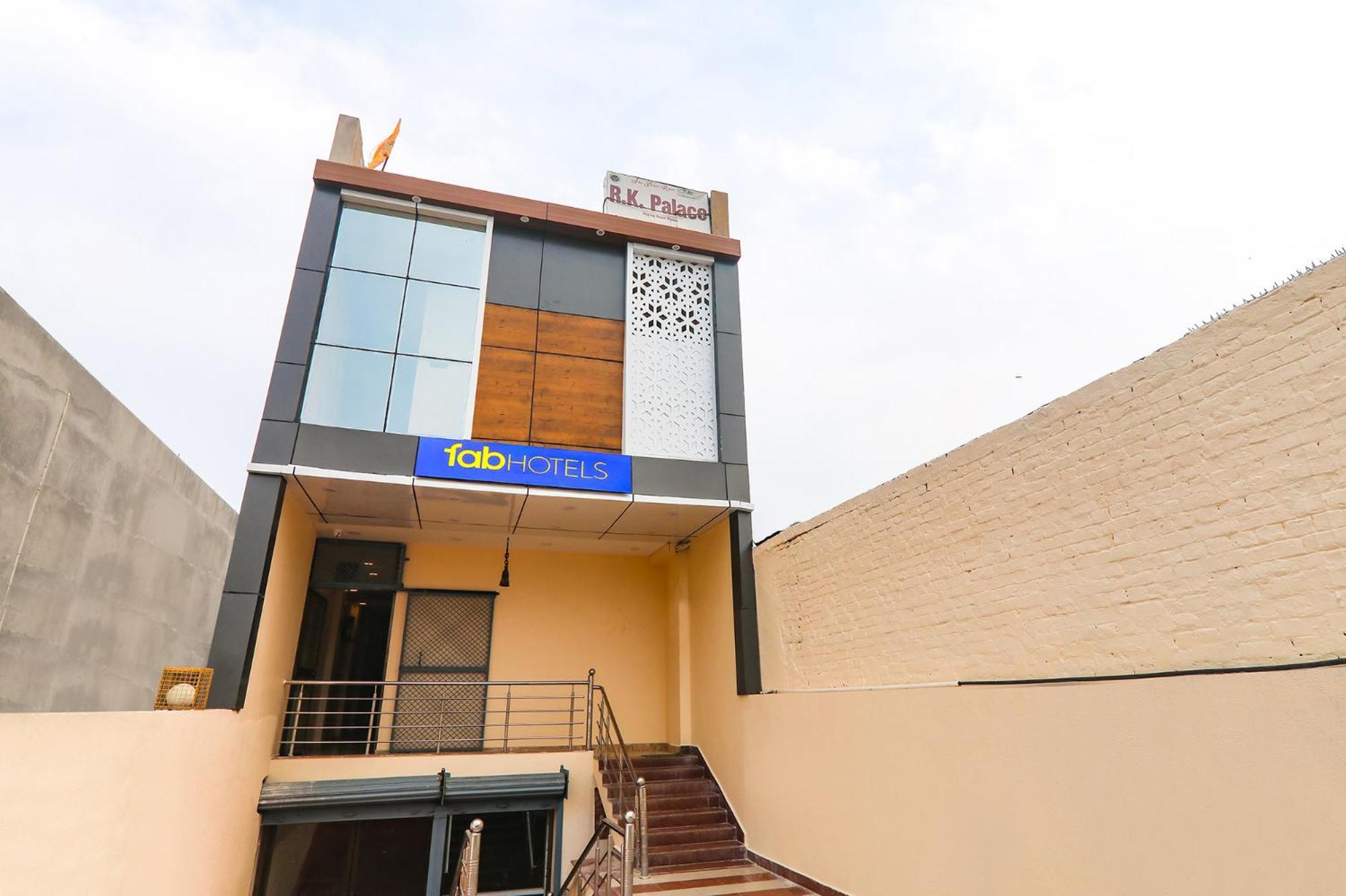 Fabhotel Rk Palace Ayodhya Exteriör bild